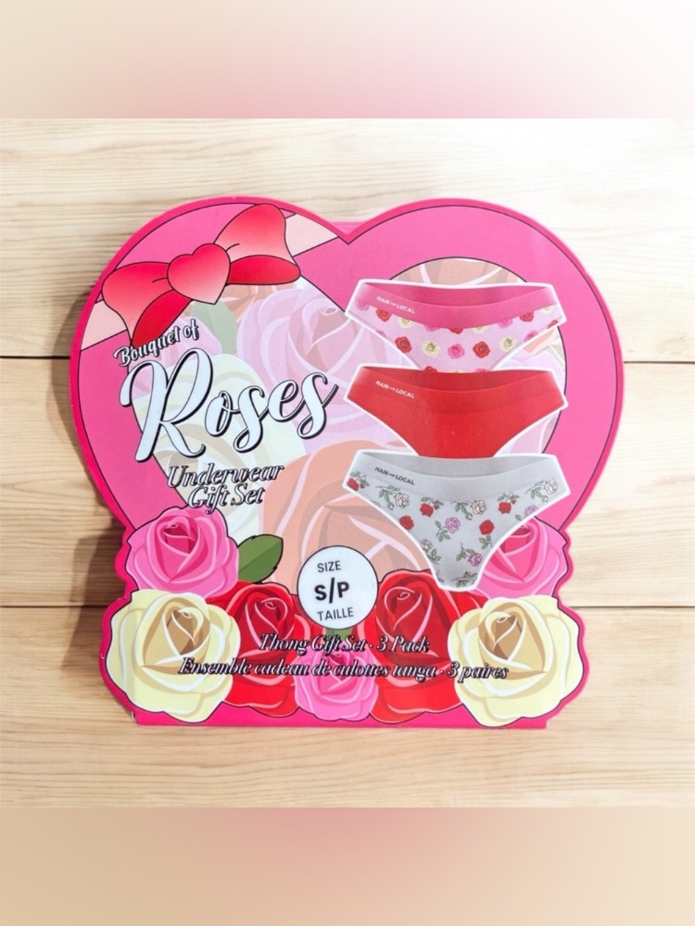 NEW Main and Local Bouquet of Roses Underwear Thong Gift Set Size Small Set of 3